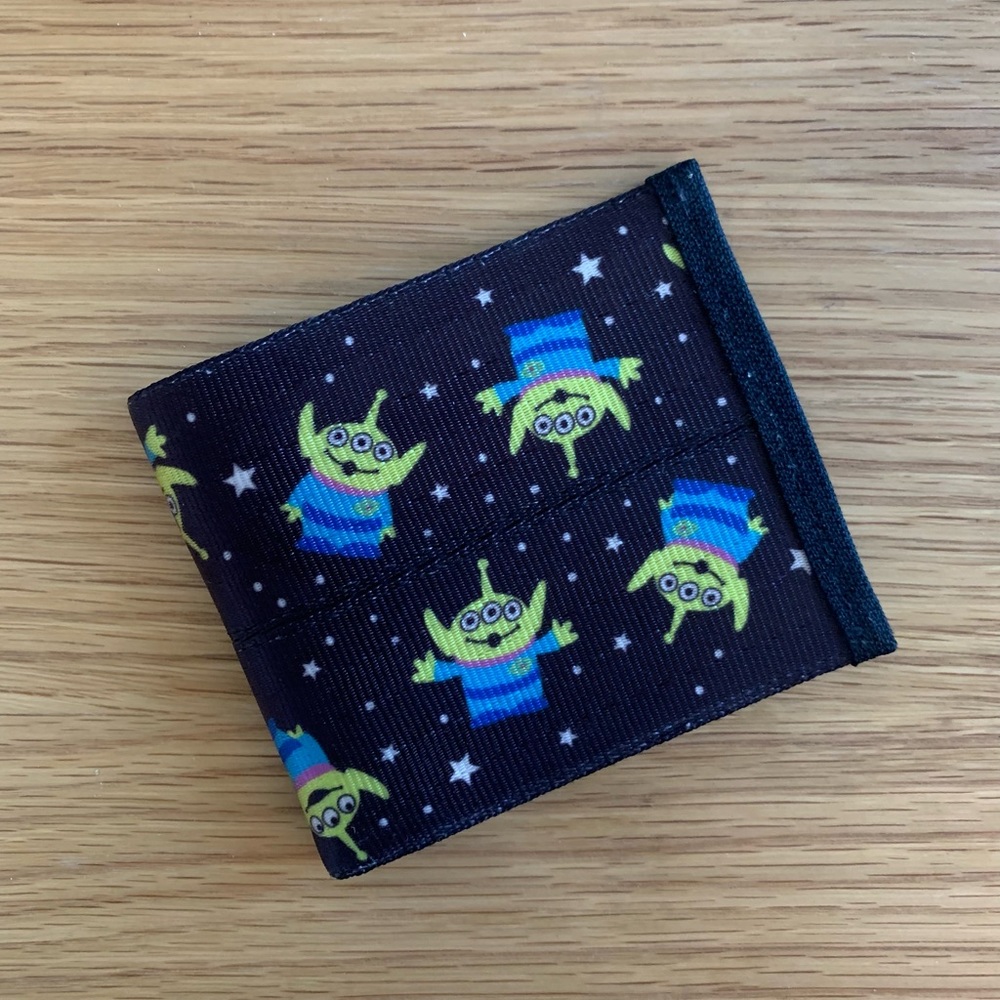 Harvey’s seatbelts toy story disney bill fold wallet